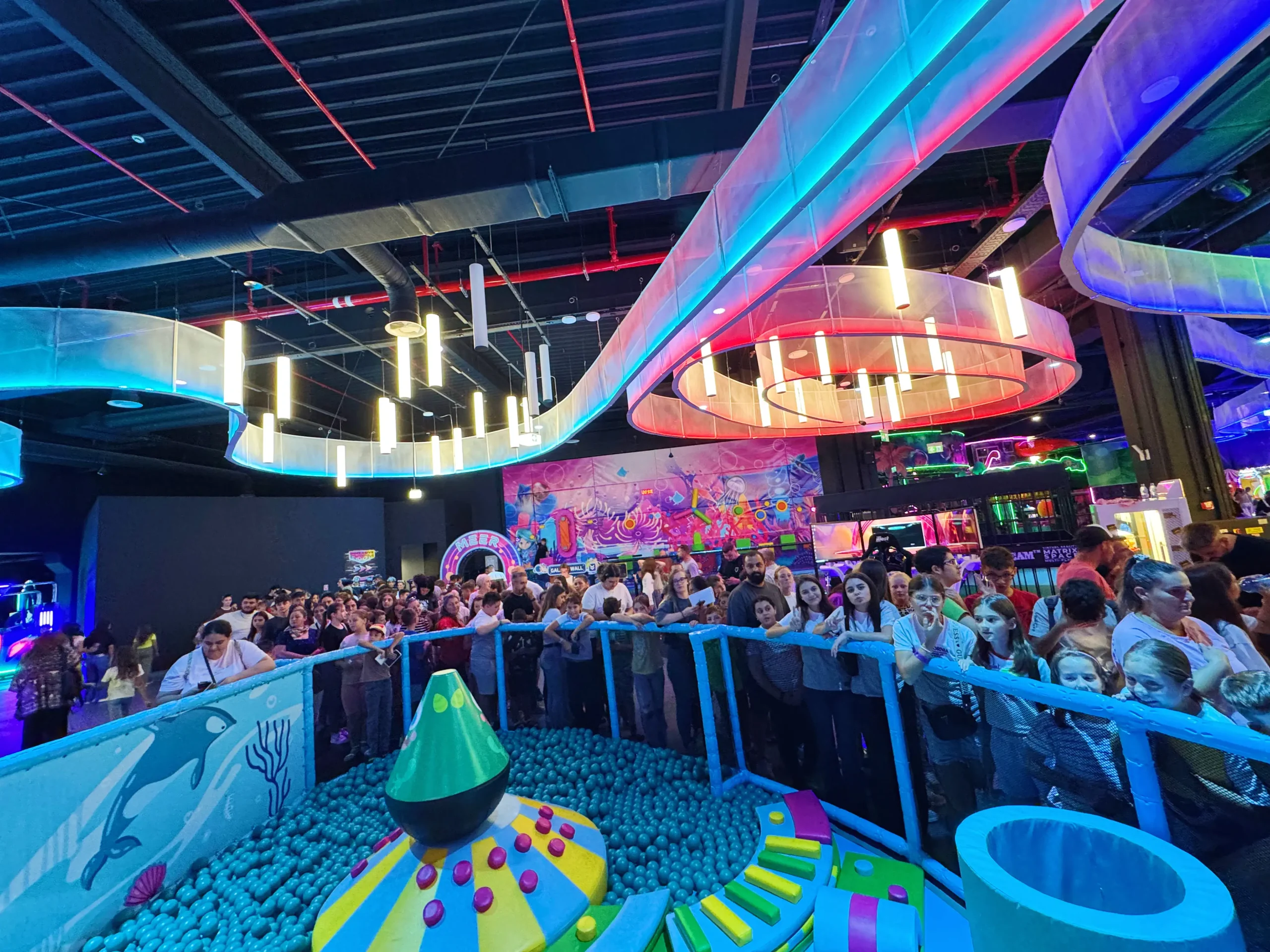 Meet & Greet cu Theo si Cesima la Playtopia!