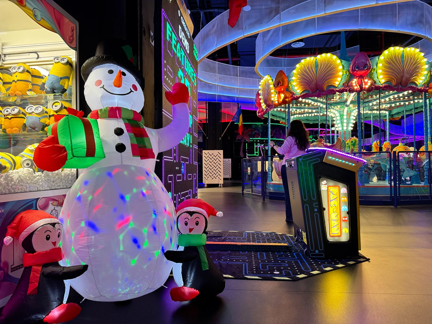 Moș Crăciun revine la Playtopia!