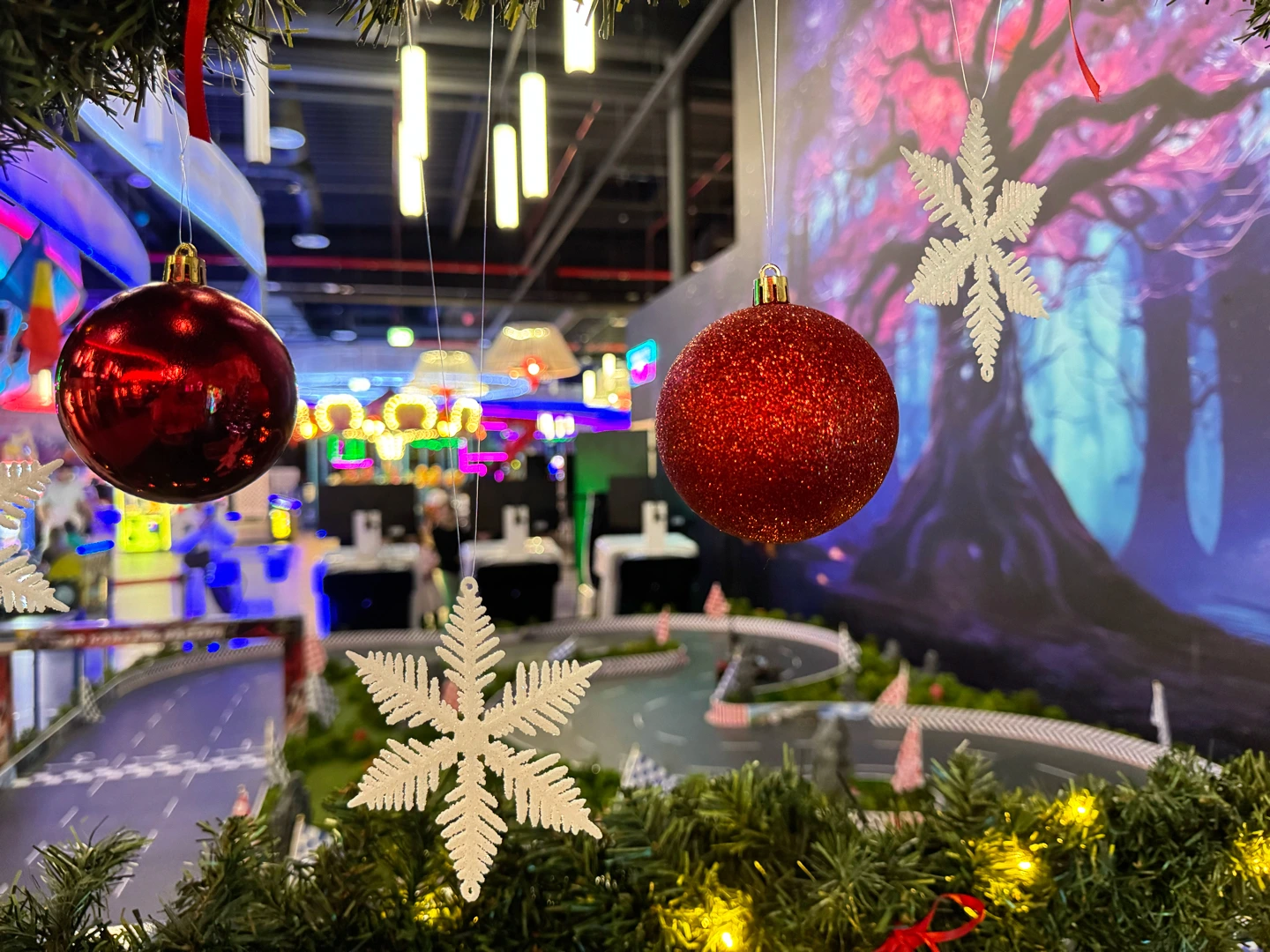 Moș Crăciun revine la Playtopia!